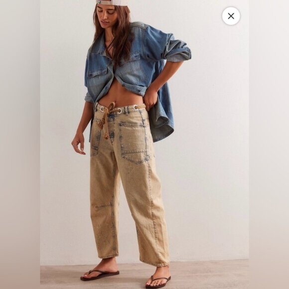NWOT Free People Moxie Low Slung Pull On Barrel Jeans size 31L - Picture 1 of 7